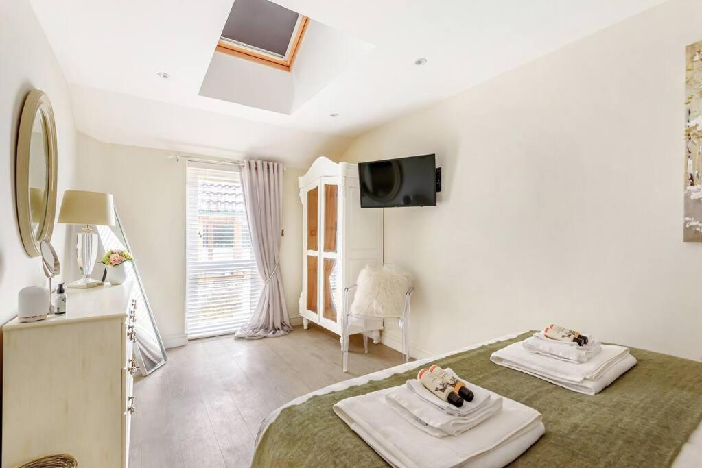 Apartmán The Cowshed Farmborough Exteriér fotografie
